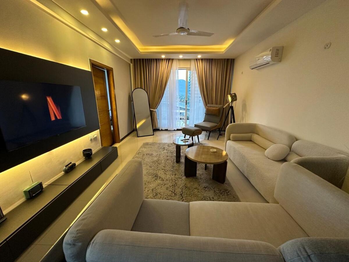 Sunset Presidential Suite In Elysium Opp Centaurus Islamabad Exterior photo