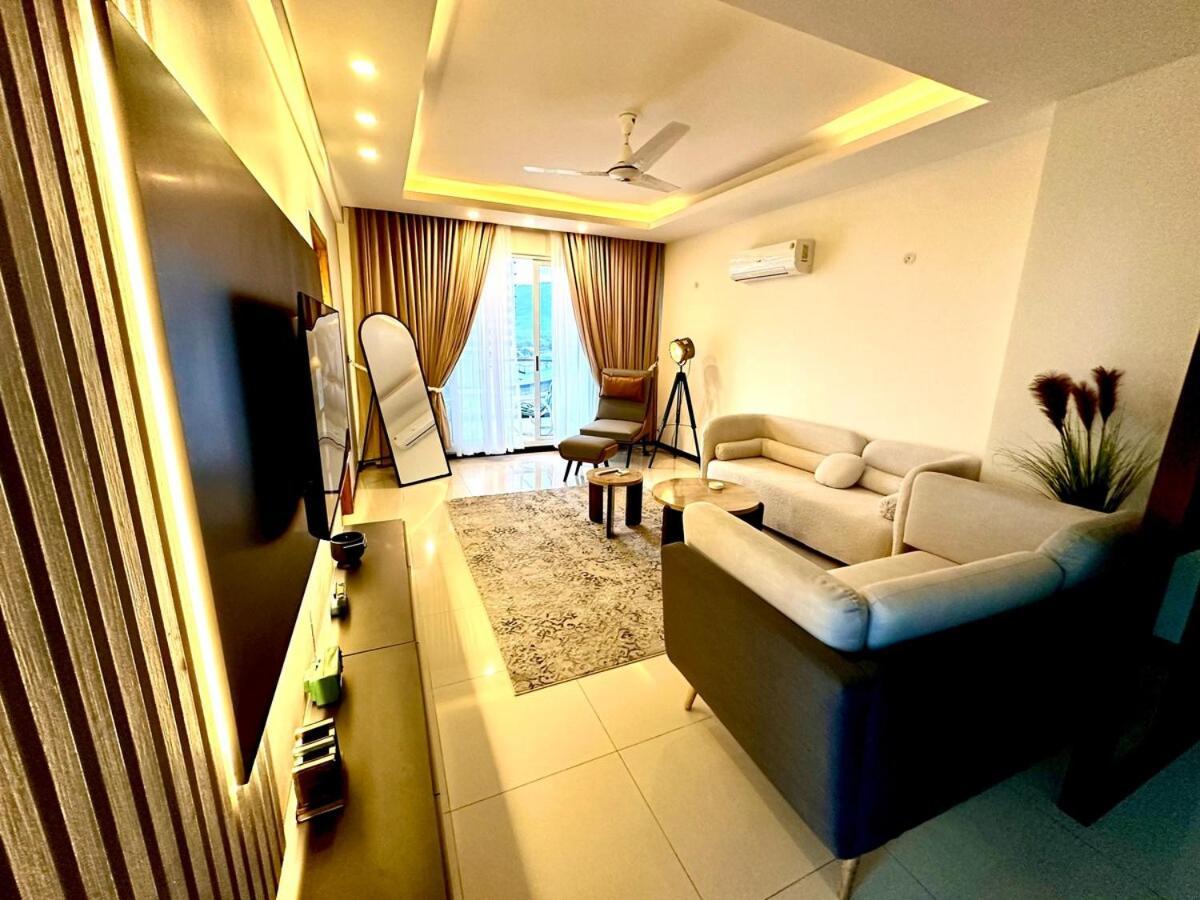 Sunset Presidential Suite In Elysium Opp Centaurus Islamabad Exterior photo